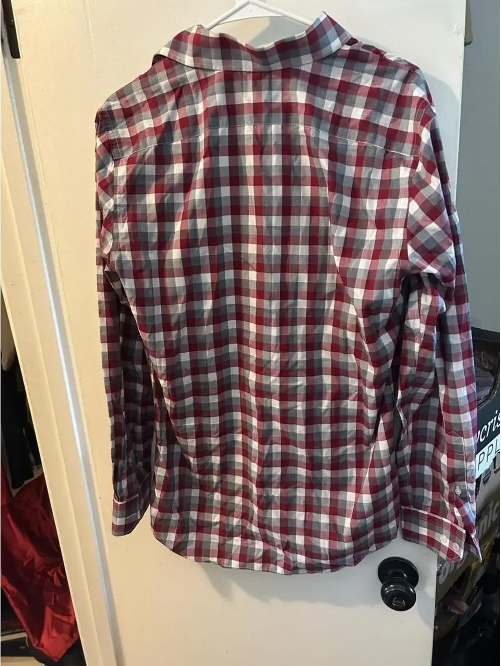 Banana Republic 100% cotton red,white,gray plaid button-up shirt in size M